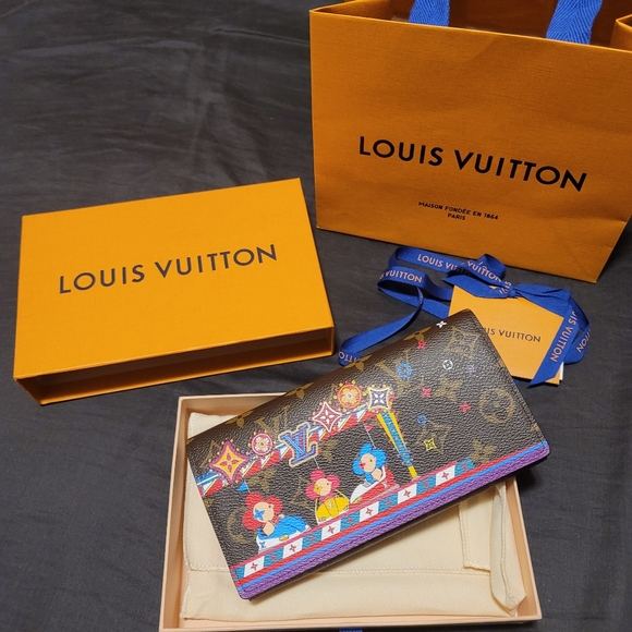Louis Vuitton Christmas Edition 2020 Sarah Wallet